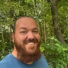 Well, we made it to Milwaukee… and I didn't even lose a saddlebag or my  mind (completely). 😅 Catch me at the Harley-Davidson Homecoming this  Friday, July 11th from 4–6PM at Veterans