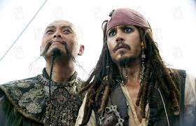 A los diecisiete años abandonó la escuela para convertirse en actor, y se inscribió en un programa de entrenamiento de actores de una productora de televisión local. Bild Zu Chow Yun Fat Pirates Of The Caribbean Am Ende Der Welt Bild Chow Yun Fat Johnny Depp Filmstarts De