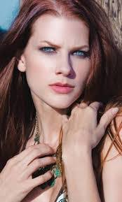 Penny Drake's Instagram, Twitter & Facebook