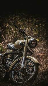 Pin By Mantis On Cars Bikes Bullet Bike Royal Enfield Royal Enfield Wallpapers Royal Enfield Bullet