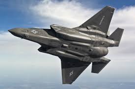 Check Out These Sweet Shots Of An F 35a Doing A Flyby On Hill Afb S Tower Fighter Jets Fighter Planes Air Fighter