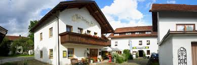 Ferienwohnung ca 300 meter vom strand entfernt mit balkon zum westen, 2 schlafzimmer und 1 wohnschlafraum , einzelgarage, wlan, maximale belegung mit 4 personen. Ferienwohnung Mit 3 Schlafzimmern In Bayern Ferienhaus Drei Schlafzimmer