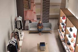 Alors que les téléspectateurs vont pouvoir voir (ou revoir) le film voyez comme on danse ce dimanche 11 avril sur france 2, michel blanc, réalisateur et acteur, aurait pu ne jamais devenir ce. Voyez Comme On Danse Le Faux Pas De Michel Blanc Critique