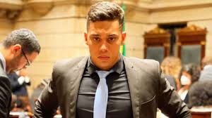 Gabriel Monteiro é alvo de operação policial após vídeo de sexo com  adolescentes | O TEMPO