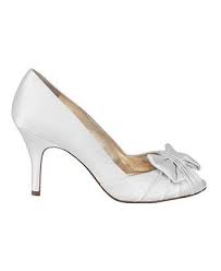 White Hot Nina Shoes Pumps Bow Buy Now With Images Satin Shoes Nina Shoes Bridesmaid Shoes
