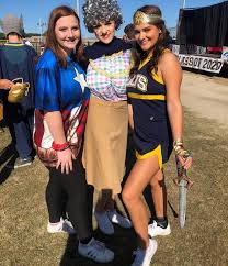 Floats and Football and Cars, Oh My!