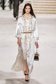 Visit The Post For More In 2020 Fashion Holiday Fashion Fashion 2020