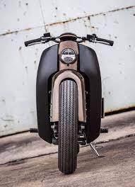 ホンダ スーパーカブ をタイの人気ショップが大改造 渋いカスタムモデルを披露 バイク速報 スーパーカブ ホンダカフェレーサー ホンダ