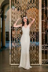 Art Deco Brides Will Swoon For This La Great Gatsby Wedding Inspiration Art Deco Wedding Dress Great Gatsby Prom Dresses Deco Wedding Dress