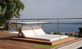 On propose une large collection de chaises longues dans les matériaux et finitions les plus variés. Lit Balinais Recherche Google Chaise Longue Jardin Chaise Longue Exterieur Idee Deco Balcon