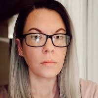 Chelsea Connell's Instagram, Twitter & Facebook