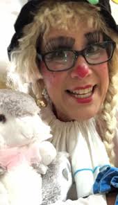 Acts of kindness: 'Krewe of Karona' brings friends, family, fun to  Williamsburg residents