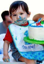Birthday Cake For One Year Old Boy One Year Old Boy Eating His Birthday Cake Funny Pictures Hilarious Jokes Meme Humor Walmart Fails Cool Baby Stuff Baby Messages Funny Baby Pictures