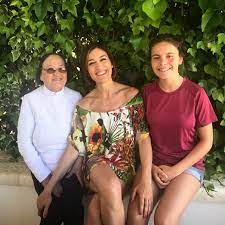 Get in touch with beatriz lopes∞(@beatrizlopeslopes) — 2705 answers, 2467 likes. Filha De Fatima Lopes Quebra O Silencio A Minha Mae Foi Mae E Pai Nacional Flash