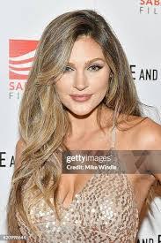 Natalie Pack's Instagram, Twitter & Facebook