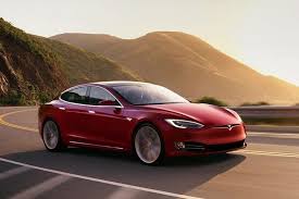 Tesla model s touch screen, as seen in tesla promotional video. Tesla Umumkan Model S Plaid Versi Tertinggi Pencetak Rekor Kecepatan
