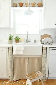 white countertops