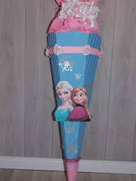 Um die kleinen gäste zum großen tag einzutrudeln, braucht. Schultute Bastelset Eiskonigin Elsa Und Anna