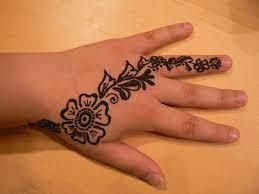 Maybe you would like to learn more about one of these? 51 Simple Mehndi Designs For Kids