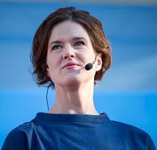 Skavlan del 6.anna kinberg batra och david batra bland gästerna. Anna Kinberg Batra Wikipedia