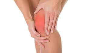 Quand l'articulation du genou gonfle ,il peut y avoir de multiples raisons; Gonalgie Comment Soulager La Douleur Du Genou