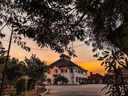 Gedung juang tambun pernah disinggahi jenderal besar soedirman nama jendral soedirman di zaman perang kemerdekaan sangat tersohor. Mix 62 Tempat Wisata Di Bekasi Yang Bisa Jadi Referensi Liburanmu