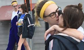 Cara delevingnes siblings called poppy delevingne and chloe delevingne for example. Cara Delevingne Comforts Ashley Benson With A Kiss As They Take A Break From Self Isolating Daily Mail Online