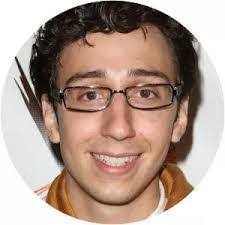 Ashley Markarian's Instagram, Twitter & Facebook