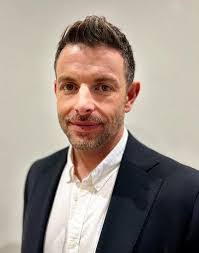 Michael Schlagenhaufer's Instagram, Twitter & Facebook