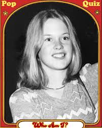 Taken 1974: Teenage ingénue w/ Hitchcock ties & a lion for a roommate:  https://dyr.ink/TooHot