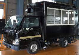 1 5tトラック スタンダード 一番売上が作りやすいキッチンカー 移動販売車 車両込 保健所に必要な設備込み 塗装込み さらに ややこしい役所手続きの代行込み 納車後にすぐに営業開始可能です 価格 3 500 000円 税抜 納期 2ヶ月 60日 1 5 移動販売