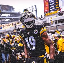Juju smith schuster wallpapers gallery to your chrome and chrome os new tab. Juju Smith Schuster On Twitter Steelers Football Nfl Players Pittsburgh Steelers Football