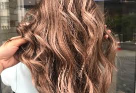 The more concentrated the melanin, the darker it looks and with sufficient melanin it will appear black. 36 Best Light Brown Hair Color Ideas According To Colorists