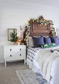 Check spelling or type a new query. 25 Christmas Bedroom Decor Ideas For A Cozy Holiday Bedroom
