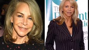 Leslie Ash's Instagram, Twitter & Facebook