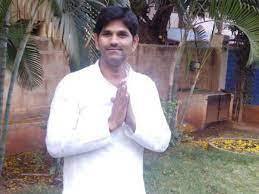 J n ganesh has got 80592 votes whereas t h suresh babu has got 75037 votes. Jn Ganesh Meets Anand Singh After Released On Conditional Bail Hospet Online