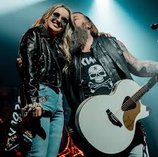 Děkujeme za úžasné tři koncerty s kapelou @skwor_official !!! Bylo mi ctí a  radostí s klukama zase sdílet stejné pódium! Jsou to zlatíčka!!! Je to moc  fajn být zase chvíli doma v