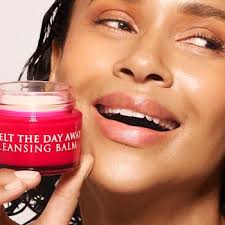 Chloe Boucher Make-Up Tutorial