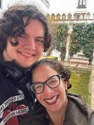 Priscilla Edmonds's Instagram, Twitter & Facebook