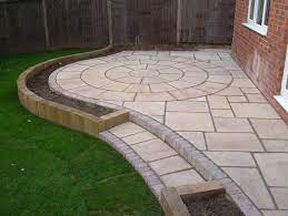 Heritage Paving Circle By Stephen Morris Landscapes Garden Paving Back Garden Design Large Backyard Landscaping