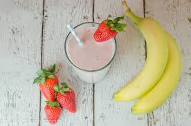 Find the best healthy recipes for smoothies, juices, soups, cocktails, dips and so much more for your nutribullet or magic bullet blenders here. Strawberry Banana Smoothie Living Well Mom