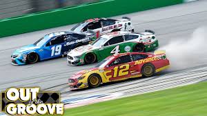 How do the overtime rules in nascar work? That Finish Came Out Of Nowhere Nascar Kentucky Race Review Analysis Youtube