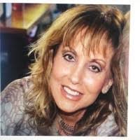 Dawn Jonas's Instagram, Twitter & Facebook