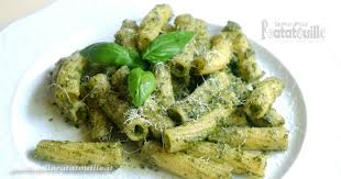 Questa ricetta di pesto alla siciliana è veloce e facile da realizzare, ma dal risultato più che eccellente. Pesto Alla Siciliana Alternativa Al Pesto Ligure Quelli Della Ratatouille