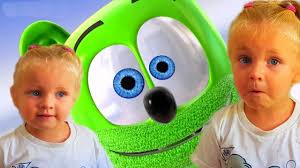 скачать песню я мишка гумми бер на русском бесплатно Gummy Bear Mishka Gummi Ber Igra V Vannoj Youtube