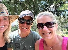 Lori Landis's Instagram, Twitter & Facebook