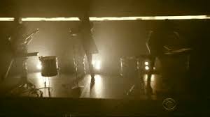 Эта ночь опасна для того, чтобы влюбиться, do you want to cross the line? Thirty Seconds To Mars Go Robotic With Dangerous Night On Colbert 101wkqx Wkqx Fm