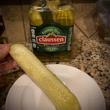 Slice and pack cucumbers into jars. Claussen Deli Style Kosher Dill Pickle Spears 64 Fl Oz Pick N Save