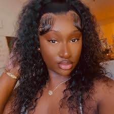 Stephanie Cogdill's Instagram, Twitter & Facebook