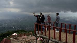 Последние твиты от taman buaya bc (@tamanbuayabc). Objek Wisata Garut Buka Lagi Meski Ppkm Kapasitas 25 Persen